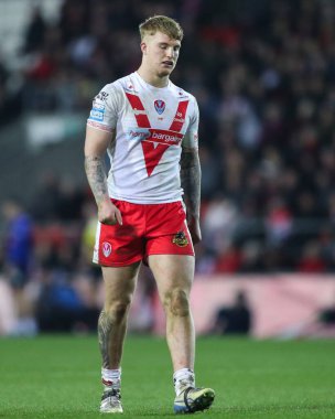 St. Helens 'den George Delaney, Betfred Süper Lig 4. Raundunda St Helens - Hull KR maçı sırasında St Helens Stadyumu, St Helens, Birleşik Krallık, 7 Mart 2025