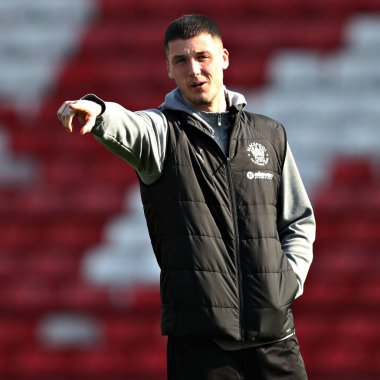 Blackpool F.C. 'den Oliver Casey. Sky Bet Ligi 1 maçından önce Barnsley, Blackpool 'a karşı Oakwell, Barnsley, Birleşik Krallık' ta 8 Mart 2025