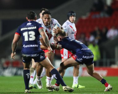 St. Helens 'ten Agnatius Paasi, 7 Mart 2025' te St Helens vs Hull KR 'da oynanan Betfred Süper Lig 4. Raundunda mücadele etti.