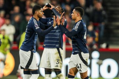 Aston Villa 'dan Marcus Rashford, Premier League maçında Jacob Ramsey' nin yerine oyuna getirildi Brentford vs Aston Villa, The Gtech Community Stadyumu, Londra, Birleşik Krallık, 8 Mart 2025