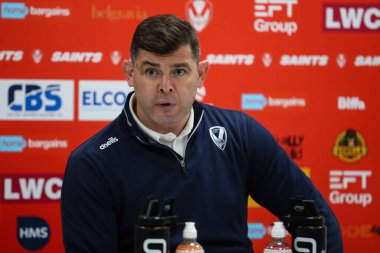 Paul Wellens St. Helens baş antrenörü Betfred Süper Lig 4. Raundda St Helens 'e karşı Hull KR maçı sonrasında 7 Mart 2025' te St Helens Stadyumu 'nda yapılan basın toplantısında