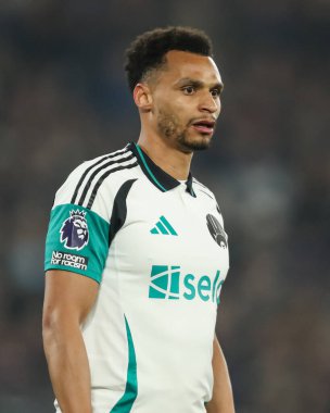 Newcastle United 'dan Jacob Murphy Premier League maçı sırasında West Ham United Newcastle United' a karşı Londra Stadyumu, Londra, İngiltere, 10 Mart 2025