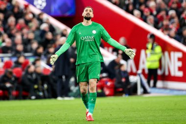 Paris Saint-Germain 'den Gianluigi Donnarumma, UEFA Şampiyonlar Ligi' nde son 16 maç Liverpool-Paris Saint-Germain maçında tepki gösterdi.