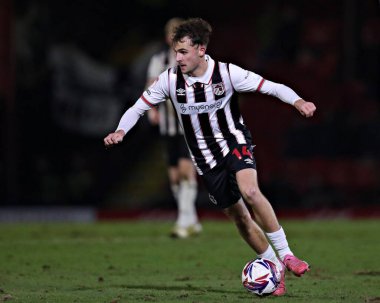 Grimsby Town takımından Luca Barrington 11 Mart 202 'de Blundell Park, Cleethorpes' ta Grimsby Town 'a karşı Notts County maçında