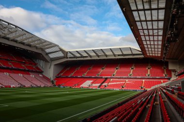 UEFA Şampiyonlar Ligi 'nde Anfield' in genel görünümü Son 16 maç Liverpool-Paris Saint-Germain maçı Anfield, Liverpool, İngiltere, 11 Mart 2025