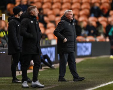 Steve Bruce 11 Mart 202 'de Bloomfield Road, Blackpool' da oynanan Blackpool-Cambridge maçında Blackpool 'un baş antrenörü oldu.
