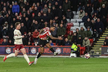 Sheffield United takımından Tyrese Campbell, 11 Mart 2025 'te İngiltere' nin Bramall Lane kentinde oynanan Sheffield United-Bristol maçında kaleye bir atış yaptı.