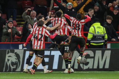 Sheffield United takımından Tyrese Campbell, 11 Mart 2025 'te Bramall Lane, Sheffield, İngiltere' de oynanan ve Sheffield United ile Bristol City arasındaki Sky Bet Şampiyonası maçında 1-0 yenilen golünü kutluyor.
