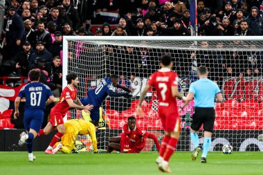 Paris Saint-Germain 'den Ousmane Dembele UEFA Şampiyonlar Ligi' nde 0-1 'lik skorla son 16 maç Liverpool' un Paris Saint-Germain 'e karşı Anfield, Liverpool, İngiltere' de 11 Mart 2025 'te oynadığı maçta