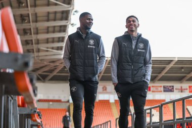 Blackpool 'dan Ashley Fletcher, 11 Mart 2025' te Blackpool, İngiltere 'deki Bloomfield Road, Blackpool' da oynanan Blackpool-Cambridge United maçının önünde geldi.