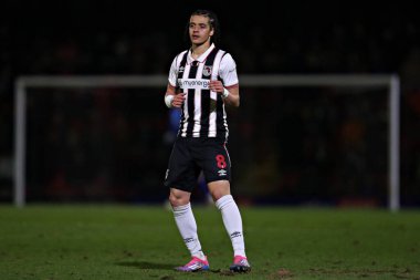 Grimsby Town takımından Jayden Luker 11 Mart 2025 'te Blundell Park, Cleethorpes' ta Grimsby Town 'a karşı Notts County maçında