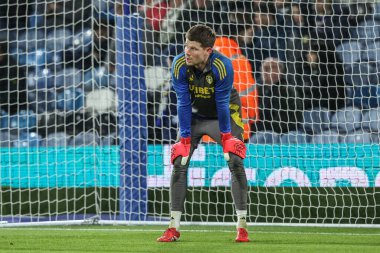 Leeds United takımından Illan Meslier, 12 Mart 2025 'te Leeds Road, İngiltere' de oynanan Sky Bet Şampiyonası maçında Leeds United ve Millwall maçında ısınma turunda...