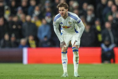 Leeds United takımından Joe Rodon 12 Mart 2025 'te Leeds Road, İngiltere' de Leeds United ve Millwall maçında