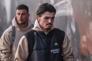 Leeds United takımından Pascal Struijk, 12 Mart 2025 'te Leeds United ile Millwall arasındaki Sky Bet Şampiyonası maçına geldi.