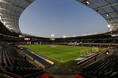 MKM Stadyumu 'nun Gök İddia Şampiyonası' ndan önceki genel görüntüsü Hull City, Oxford United 'a karşı MKM Stadyumu' nda 12 Mart 2025