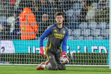 Leeds United takımından Illan Meslier, 12 Mart 2025 'te Leeds Road, İngiltere' de oynanan Sky Bet Şampiyonası maçında Leeds United ve Millwall maçında ısınma turunda...
