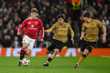 Manchester United takımından Alejandro Garnacho, 13 Mart 2025 tarihinde Old Trafford, Manchester, İngiltere 'de Manchester United ve Real Sociedad maçında topa vuruyor.