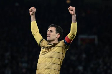 Real Sociedad 'dan Mikel Oyarzabal, 13 Mart 2025' te Old Trafford, Manchester, Birleşik Krallık 'ta oynanan UEFA Avrupa Ligi son 16 maçında 0-1 kazanma hedefini kutluyor.