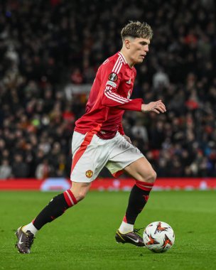 Manchester United takımından Alejandro Garnacho, 13 Mart 2025 tarihinde Old Trafford, Manchester, İngiltere 'de Manchester United ve Real Sociedad maçında topa vuruyor.