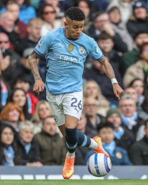 Manchester City 'den Savinho, Premier League maçında topu Etihad Stadyumu' nda Manchester City ve Hove Albion 'a karşı 15 Mart 2025' te atıyor.