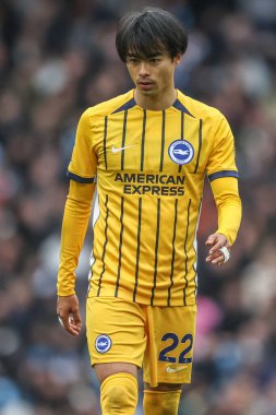 Brighton & Hove Albion takımından Kaoru Mitoma Premier Lig karşılaşmasında Manchester City ile Brighton ve Hove Albion 'a karşı Etihad Stadyumu, Manchester, İngiltere, 15 Mart 2025