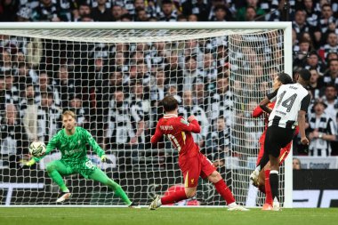 Newcastle United 'tan Alexander Isak, 16 Mart 2025' te Wembley Stadyumu 'nda oynanan Liverpool-Newcastle United Carabao Kupası final maçında 0-2' lik skorla gol attı.