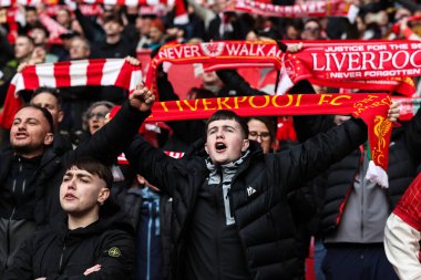 Liverpool taraftarları 16 Mart 2025 'te Wembley Stadyumu' nda Liverpool - Newcastle United karşılaşmasında Carabao Kupası finalini izlediler.