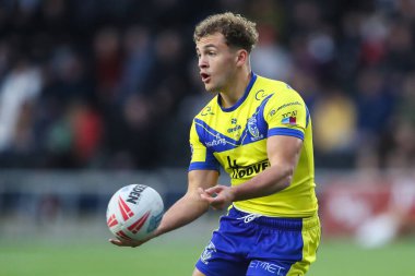 Warrington Wolves takımından Cai Taylor-Wray, 15 Mart 2025 'te İngiltere' nin Widnes Stadyumu 'nda oynanan Betfred Challenge Cup maçında Widnes Vikings vs Warrington Wolves' a karşı.