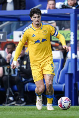 Leeds United takımından Pascal Struijk, Queens Park Rangers vs Leeds United ile 15 Mart 2025 'te Londra' daki Kiyan Prince Vakfı Stadyumu 'nda oynanan maçta oynamıştır.