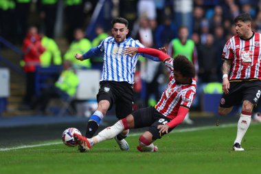Sheffield Çarşamba günü Sheffield United takımından Hamza Choudhury, Sheffield United 'a karşı 16 Mart 2025' te Hillsborough, Sheffield United 'da oynanan maçında Sheffield United' la karşı karşıya geldi.