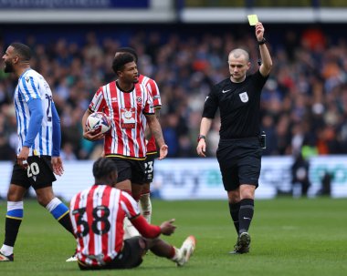 Sheffield United takımından Femi Seriki, Sheffield United 'a karşı 16 Mart 2025' te oynanan Sky Bet Şampiyonası maçında hakem Andrew Kitchen tarafından sarı kart verildi.