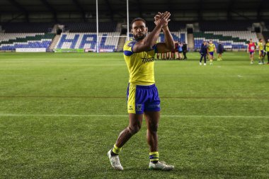 Warrington Wolves 'tan Rodrick Tai, 15 Mart 2025' te İngiltere 'nin Widnes Stadyumu' nda oynanan Betfred Challenge Kupası karşılaşması sonrasında gezgin taraftarları alkışlıyor.