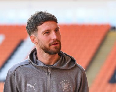Blackpool 'dan James Husband, 15 Mart 202' de Bloomfield Road, Blackpool, İngiltere 'de oynanan Blackpool - Leyton Orient maçı öncesinde geldi.