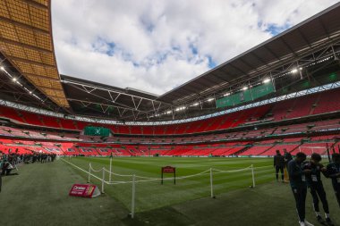 Wembley Stadyumu, 16 Mart 2025 'te Wembley Stadyumu' nda Liverpool ile Newcastle United arasındaki Carabao Kupası final maçı öncesinde genel olarak izleniyor.