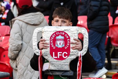 Liverpool taraftarları 16 Mart 2025 'te Wembley Stadyumu' nda Liverpool - Newcastle United Carabao Kupası final maçı öncesinde geldiler.