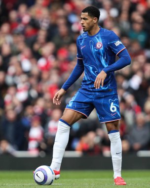 Chelsea 'den Levi Colwill, 16 Mart 2025' te Emirates Stadyumu 'nda oynanan Premier League karşılaşmasında Chelsea' ye karşı Arsenal maçında çarpışacak.