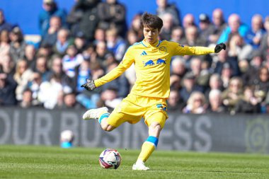 Leeds United takımından Ao Tanaka 15 Mart 2025 'te Londra' daki Kiyan Prince Vakfı Stadyumu 'nda Queens Park Rangers - Leeds United maçında karşılaşacak.