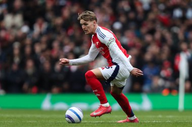 Arsenal 'den Martin degaard, 16 Mart 2025' te Birleşik Krallık 'taki Emirates Stadyumu' nda oynanan Premier League maçında Chelsea 'ye karşı Arsenal maçında görev başında.