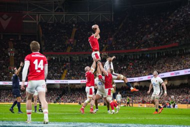 Galler 'den Dafydd Jenkins, Birleşik Krallık' ın Cardiff şehrindeki Principality Stadyumu 'nda oynanan 2025 Guinness 6 Milletler maçında çizgiyi kazandı.