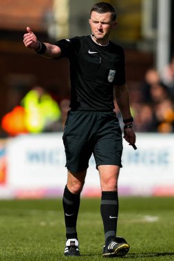 Hakem Edward Duckworth, 15 Mart 2025 'te Cledara Abbey Stadyumu' nda oynanan Cambridge United ve Peterborough United maçında talimat verdi.