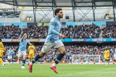 Manchester City 'den Omar Marmoush, 15 Mart 2025 tarihinde Etihad Stadyumu' nda oynanan Premier League maçında Manchester City - Brighton ve Hove Albion maçında 2-1 kazanma golünü kutluyor.