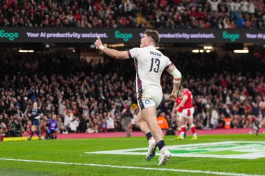 İngiltere 'den Tommy Freeman, İngiltere' nin Cardiff kentindeki Principality Stadyumu 'nda oynanan 2025 Guinness 6 Milletler maçında gol atmayı denedi.