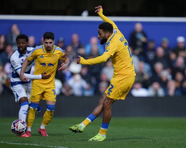 Leeds United takımından Jayden Bogle, 15 Mart 2025 'te Londra' daki Kiyan Prince Foundation Stadyumu 'nda oynanan Queens Park Rangers - Leeds United maçında 2-2 berabere kaldı.