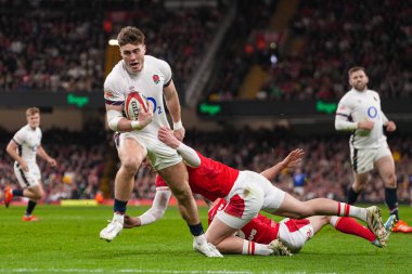 İngiltere 'den Tommy Freeman, İngiltere Prenslik Stadyumu, Cardiff, İngiltere' de oynanan 2025 Guinness 6 Milletler Maçı 'nda mola verdi.