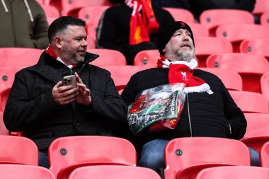 Liverpool taraftarları 16 Mart 2025 'te Wembley Stadyumu' nda Liverpool - Newcastle United Carabao Kupası final maçı öncesinde geldiler.
