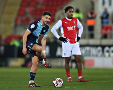 Wycombe Wanderers takımından Luke Leahy 18 Mart 2025 'te New York Stadyumu' nda Rotherham United 'a karşı Wycombe Wanderers maçında