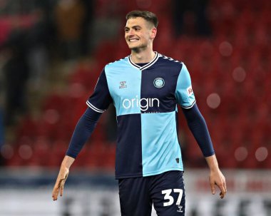 Wycombe Wanderers takımından Caleb Taylor 18 Mart 202 'de New York Stadyumu' nda Rotherham United ile Wycombe Wanderers maçında karşılaştı.