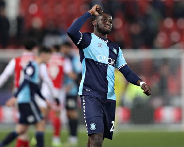 Wycombe Wanderers takımından Gideon Kodua, 18 Mart 2025 'te New York Stadyumu' nda oynanan ve Rotherham United 'ın Wycombe Wanderers' a karşı oynadığı 1.