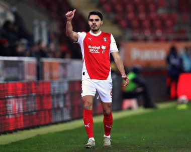 Rotherham United takımından Reece James, 18 Mart 2025 'te New York Stadyumu' nda oynanan ve Rotherham United 'ın Wycombe Wanderers' a karşı oynadığı 1.