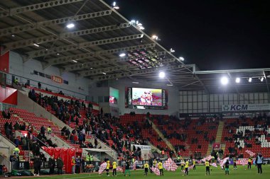 18 Mart 2025 'te New York Stadyumu' nda Rotherham United ile Wycombe Wanderers maçından önceki New York Stadyumu 'nun genel görüntüsü.